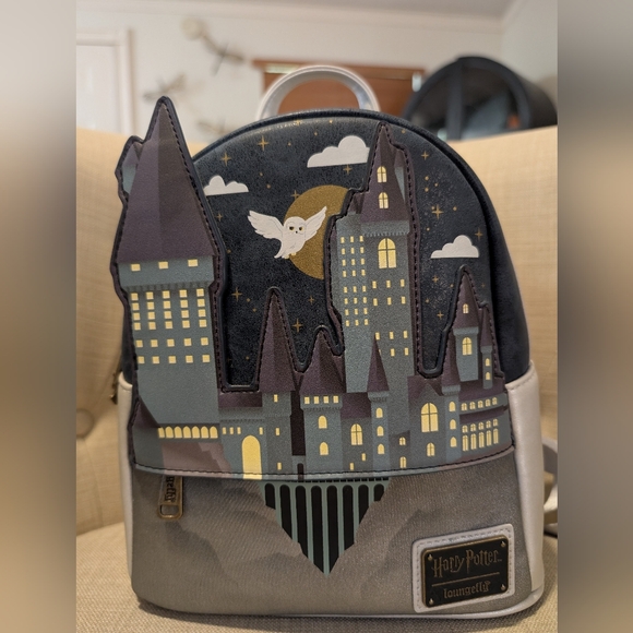 Other - 🧙‍♂️ Loungefly Harry Potter Hogwarts Castle Mini Backpack